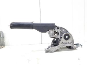 Gebruikte Handrem Mechaniek Volkswagen Golf VI (5K1) 1.4 TSI 122 16V Prijs € 13,00 Margeregeling aangeboden door GEJO Revisie & Onderdelen BV