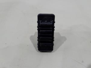 Gebruikte Computer Diversen BMW 2 serie Active Tourer (F45) 218i 1.5 TwinPower Turbo 12V Prijs € 9,00 Margeregeling aangeboden door GEJO Revisie & Onderdelen BV