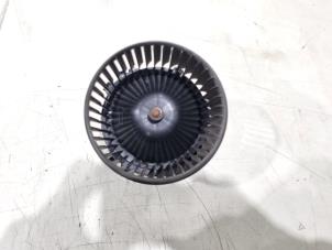 Gebruikte Aanjager BMW 2 serie Active Tourer (F45) 218i 1.5 TwinPower Turbo 12V Prijs € 24,00 Margeregeling aangeboden door GEJO Revisie & Onderdelen BV