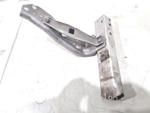 Gebruikte Frontdeel steun BMW 2 serie Active Tourer (F45) 218i 1.5 TwinPower Turbo 12V Prijs € 35,00 Margeregeling aangeboden door GEJO Revisie & Onderdelen BV