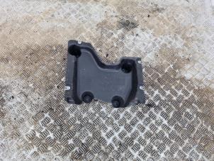 Gebruikte Afdekplaat diversen BMW 2 serie Active Tourer (F45) 218i 1.5 TwinPower Turbo 12V Prijs € 23,00 Margeregeling aangeboden door GEJO Revisie & Onderdelen BV