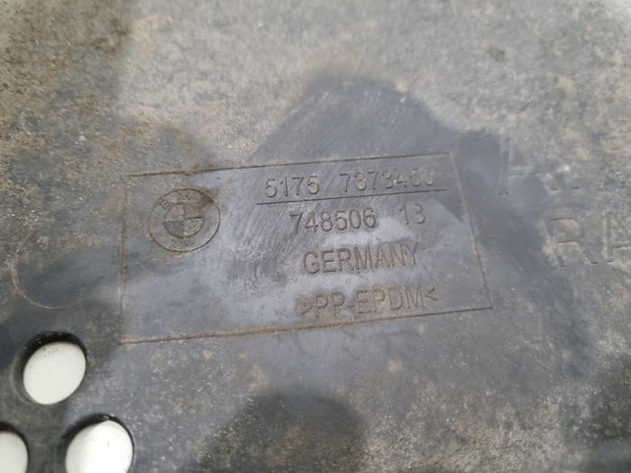 Afdekplaat diversen van een BMW 2 serie Active Tourer (F45) 218i 1.5 TwinPower Turbo 12V 2018