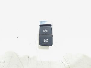 Gebruikte Schakelaar handrem Audi A7 Sportback (4GA/4GF) 3.0 V6 24V TFSI Quattro Prijs € 9,95 Margeregeling aangeboden door GEJO Revisie & Onderdelen BV