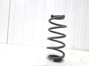 Gebruikte Schroefveer achter BMW 2 serie Active Tourer (F45) 218i 1.5 TwinPower Turbo 12V Prijs € 25,00 Margeregeling aangeboden door GEJO Revisie & Onderdelen BV