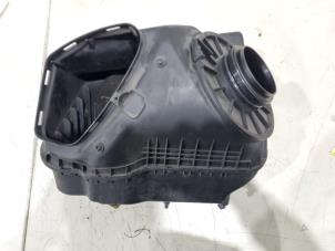 Gebruikte Luchtfilterhuis Audi A7 Sportback (4GA/4GF) 3.0 V6 24V TFSI Quattro Prijs € 66,00 Margeregeling aangeboden door GEJO Revisie & Onderdelen BV
