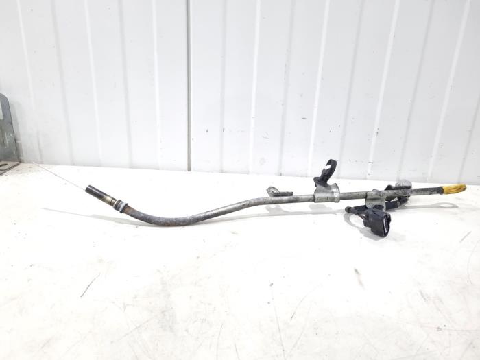 Gebruikte Olie Peilstok Toyota Avensis Wagon (T27) 2.0 16V D-4D-F Prijs € 30,00 Margeregeling aangeboden door GEJO Revisie & Onderdelen BV
