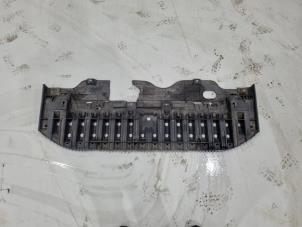 Gebruikte Bumper onderplaat Toyota Avensis Wagon (T27) 2.0 16V D-4D-F Prijs € 35,00 Margeregeling aangeboden door GEJO Revisie & Onderdelen BV