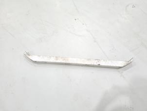 Gebruikte Bumperbalk voor Toyota Avensis Wagon (T27) 2.0 16V D-4D-F Prijs € 30,00 Margeregeling aangeboden door GEJO Revisie & Onderdelen BV