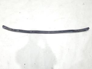 Gebruikte Motorkaprubber BMW 2 serie Active Tourer (F45) 218i 1.5 TwinPower Turbo 12V Prijs € 10,00 Margeregeling aangeboden door GEJO Revisie & Onderdelen BV