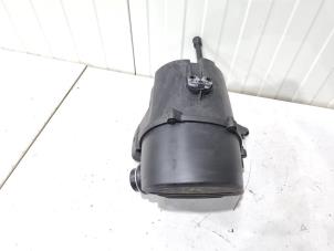 Gebruikte Luchtfilterhuis Audi A1 (8X1/8XK) 1.4 TFSI 16V 122 Prijs € 4,00 Margeregeling aangeboden door GEJO Revisie & Onderdelen BV