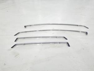 Diversen van een Toyota Avensis Wagon (T27) 2.0 16V D-4D-F 2012