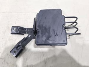 Gebruikte ABS Pomp Hyundai Bayon 1.0 T-GDI 12V Mild Hybrid 48V Prijs € 149,00 Margeregeling aangeboden door GEJO Revisie & Onderdelen BV