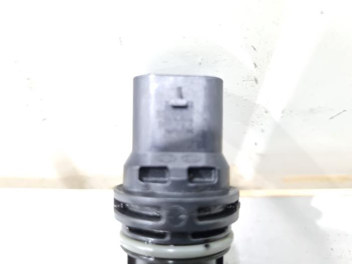 Sensor Nokkenas van een Hyundai Bayon 1.0 T-GDI 12V Mild Hybrid 48V 2023