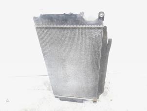 Radiateur van een Toyota Avensis Wagon (T27) 2.0 16V D-4D-F 2012