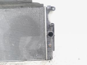 Radiateur van een Toyota Avensis Wagon (T27) 2.0 16V D-4D-F 2012