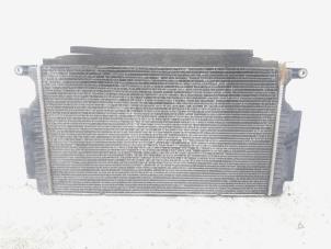 Radiateur van een Toyota Avensis Wagon (T27) 2.0 16V D-4D-F 2012