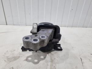 Gebruikte Motorrubber Toyota Avensis Wagon (T27) 2.0 16V D-4D-F Prijs € 45,00 Margeregeling aangeboden door GEJO Revisie & Onderdelen BV