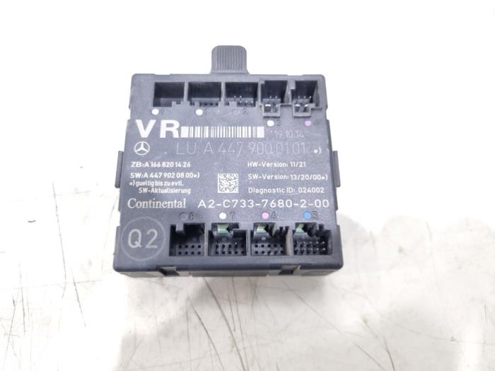 Centrale Deurvergrendelings Module van een Mercedes-Benz Vito (447.6) 1.6 111 CDI 16V 2015