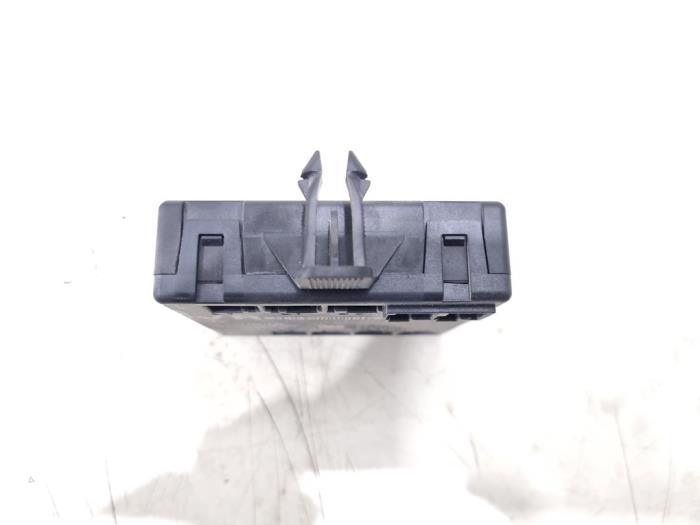 Centrale Deurvergrendelings Module van een Mercedes-Benz Vito (447.6) 1.6 111 CDI 16V 2015