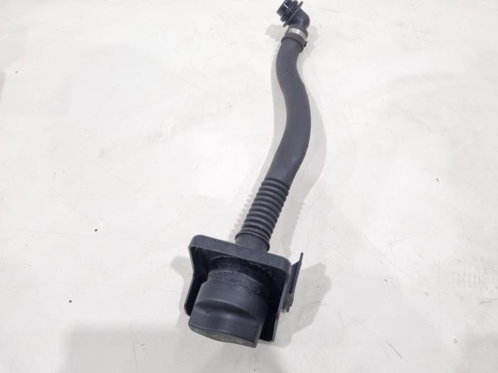 Gebruikte Olie vulpijp Mercedes Vito (447.6) 1.6 111 CDI 16V Prijs € 29,00 Margeregeling aangeboden door GEJO Revisie & Onderdelen BV