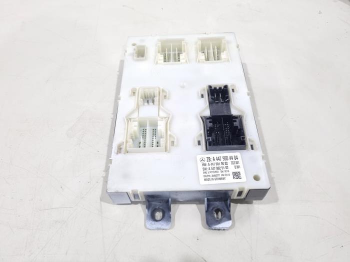 Computer Body Control van een Mercedes-Benz Vito (447.6) 1.6 111 CDI 16V 2015