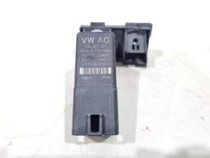 Gebruikte Voorgloei Relais Audi Q3 (8UB/8UG) 2.0 TDI 16V 150 Quattro Prijs € 14,00 Margeregeling aangeboden door GEJO Revisie & Onderdelen BV