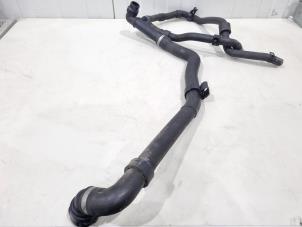 Gebruikte Radiateurslang Audi Q3 (8UB/8UG) 2.0 TDI 16V 150 Quattro Prijs € 11,00 Margeregeling aangeboden door GEJO Revisie & Onderdelen BV