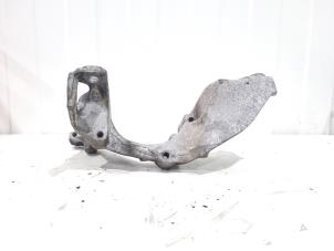 Gebruikte Steun (diversen) Mercedes Vito (447.6) 1.6 111 CDI 16V Prijs € 34,00 Margeregeling aangeboden door GEJO Revisie & Onderdelen BV