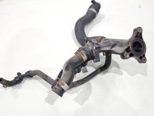 Gebruikte Thermostaathuis Mercedes Vito (447.6) 1.6 111 CDI 16V Prijs € 15,00 Margeregeling aangeboden door GEJO Revisie & Onderdelen BV