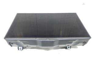 Gebruikte Display Interieur Lynk &amp; Co 01 1.5 PHEV Prijs € 740,00 Margeregeling aangeboden door GEJO Revisie & Onderdelen BV