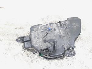 Gebruikte Adblue tank Audi Q3 (8UB/8UG) 2.0 TDI 16V 150 Quattro Prijs € 115,00 Margeregeling aangeboden door GEJO Revisie & Onderdelen BV