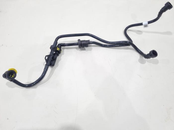 Gebruikte Leiding (diversen) Lynk &amp; Co 01 1.5 PHEV Prijs € 10,00 Margeregeling aangeboden door GEJO Revisie & Onderdelen BV