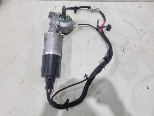 Gebruikte Stuurpomp Lynk &amp; Co 01 1.5 PHEV Prijs € 400,00 Margeregeling aangeboden door GEJO Revisie & Onderdelen BV