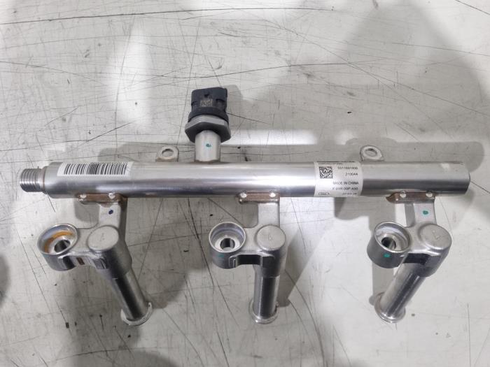 Gebruikte Injector brug Lynk &amp; Co 01 1.5 PHEV Prijs € 100,00 Margeregeling aangeboden door GEJO Revisie & Onderdelen BV