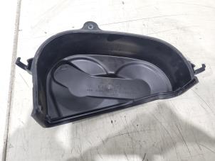 Gebruikte Distributiedeksel Volkswagen Up! (121) 1.0 12V 60 Prijs € 4,00 Margeregeling aangeboden door GEJO Revisie & Onderdelen BV