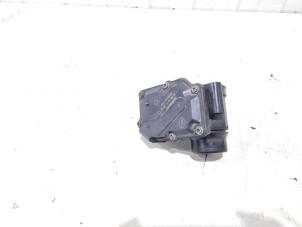 Gebruikte Gasklephuis Mercedes Vito (447.6) 1.6 111 CDI 16V Prijs € 120,00 Margeregeling aangeboden door GEJO Revisie & Onderdelen BV