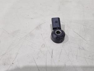 Klopsensor van een Volkswagen Golf VI (5K1) 1.4 TSI 122 16V 2011