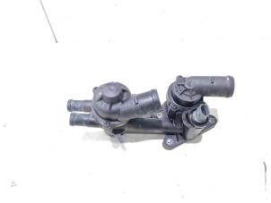 Gebruikte Thermostaathuis Volkswagen Golf VI (5K1) 1.4 TSI 122 16V Prijs € 9,95 Margeregeling aangeboden door GEJO Revisie & Onderdelen BV