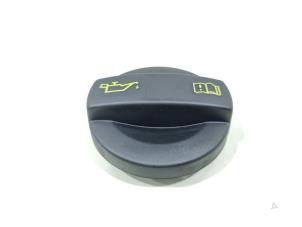 Gebruikte Oliedop Volkswagen Tiguan (5N1/2) 1.4 TSI 16V Prijs € 6,00 Margeregeling aangeboden door GEJO Revisie & Onderdelen BV