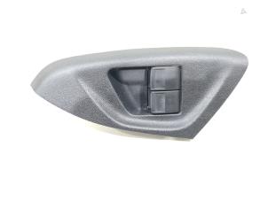 Gebruikte Combischakelaar ramen Toyota Aygo (B40) 1.0 12V VVT-i Prijs € 74,00 Margeregeling aangeboden door GEJO Revisie & Onderdelen BV