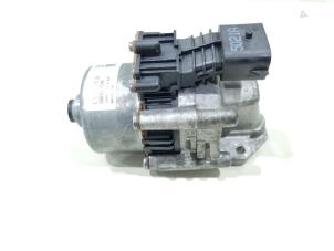 Gebruikte Oliepomp Lynk &amp; Co 01 1.5 PHEV Prijs € 150,00 Margeregeling aangeboden door GEJO Revisie & Onderdelen BV