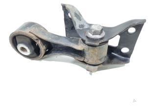 Gebruikte Versnellingsbak Steun Toyota Aygo (B40) 1.0 12V VVT-i Prijs € 35,00 Margeregeling aangeboden door GEJO Revisie & Onderdelen BV