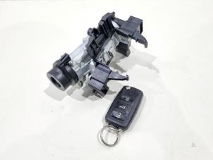 Gebruikte Kontaktslot + Sleutel Volkswagen Up! (121) 1.0 12V 60 Prijs € 14,00 Margeregeling aangeboden door GEJO Revisie & Onderdelen BV