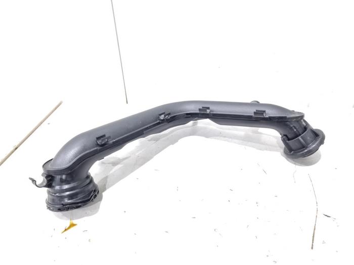 Gebruikte Intercooler Buis Volkswagen Golf VIII (CD1) 1.0 eTSI 12V Prijs € 19,00 Margeregeling aangeboden door GEJO Revisie & Onderdelen BV
