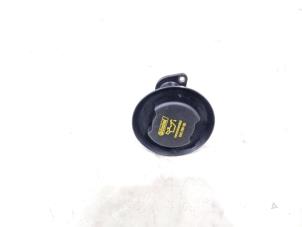 Gebruikte Oliedop Jaguar F-Pace 2.0 D 180 16V AWD Prijs € 18,00 Margeregeling aangeboden door GEJO Revisie & Onderdelen BV