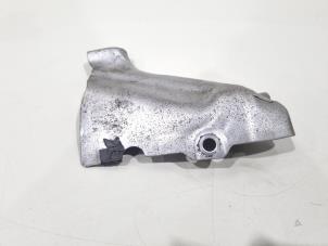 Gebruikte Hitteschild uitlaat Jaguar F-Pace 2.0 D 180 16V AWD Prijs € 10,00 Margeregeling aangeboden door GEJO Revisie & Onderdelen BV