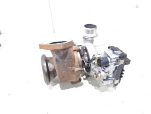 Gebruikte Turbo Jaguar F-Pace 2.0 D 180 16V AWD Prijs op aanvraag aangeboden door GEJO Revisie & Onderdelen BV