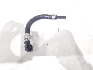 Gebruikte Brandstofleiding Jaguar F-Pace 2.0 D 180 16V AWD Prijs € 15,00 Margeregeling aangeboden door GEJO Revisie & Onderdelen BV