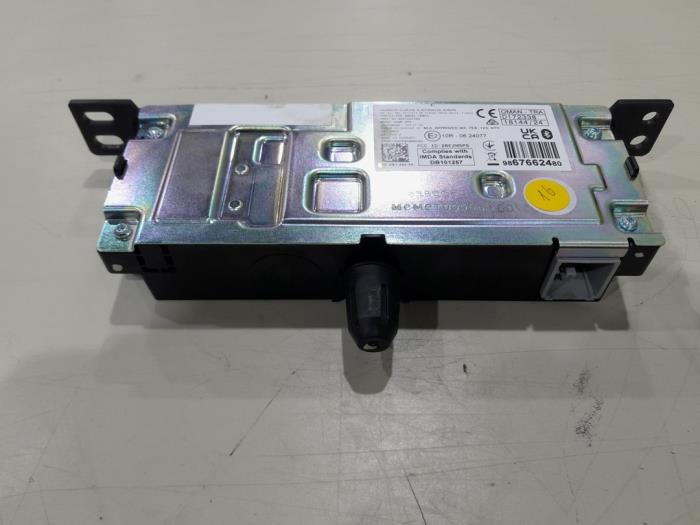 Gebruikte Bluetooth module Citroen C3 (CB/CC) ë-C3 Comfort Range 44 kWh Prijs € 130,00 Margeregeling aangeboden door GEJO Revisie & Onderdelen BV