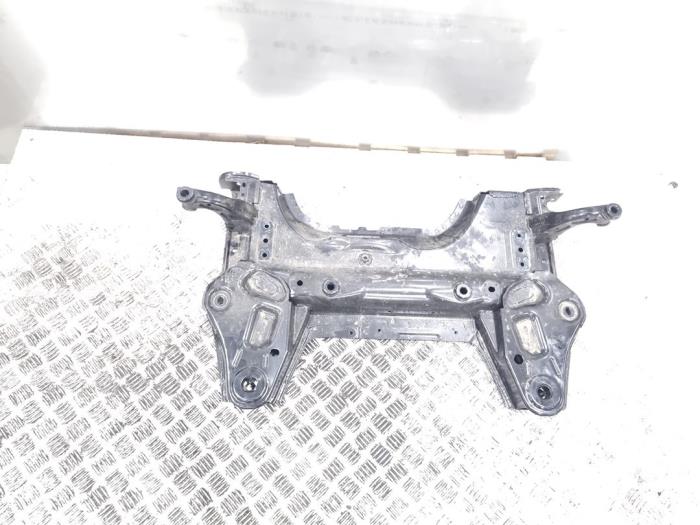 Gebruikte Subframe Citroen C3 (CB/CC) ë-C3 Comfort Range 44 kWh Prijs € 133,00 Margeregeling aangeboden door GEJO Revisie & Onderdelen BV